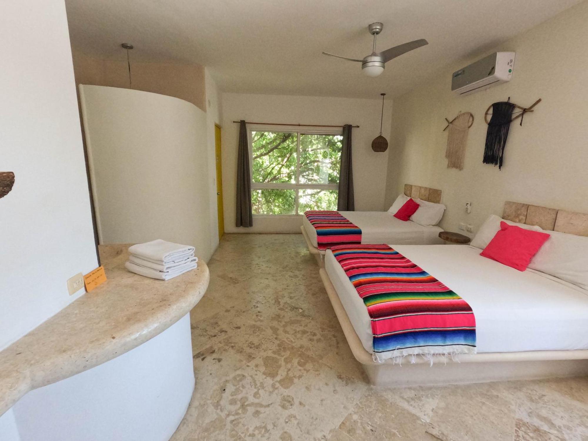 Rustik-Inn Rooms Playa del Carmen Exterior foto